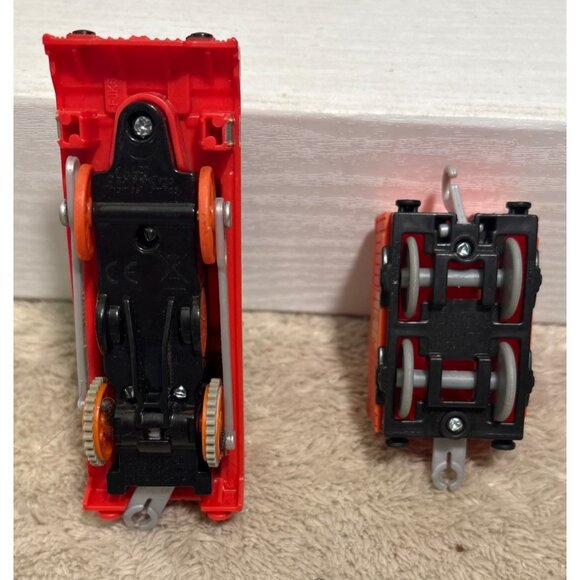 Thomas & Friends TrackMaster Nia Train Engine & Orange Mail Car 2013 Gullane - Picture 11 of 11